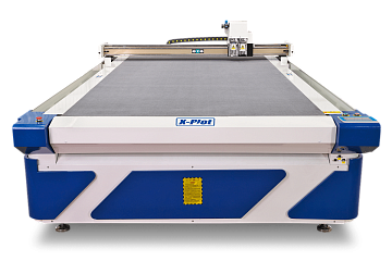 Планшетный режущий плоттер XP-1625F